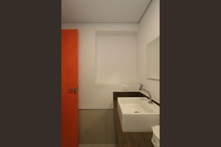 Casa à venda com 210m², 4 quartos e 3 vagas Casa à venda com 210m², 4 quartos e 3 vagasBanheiro 2