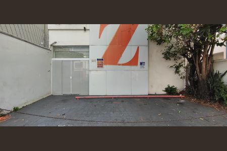Casa à venda com 210m², 4 quartos e 3 vagas Casa à venda com 210m², 4 quartos e 3 vagasFachada - Plaquinha