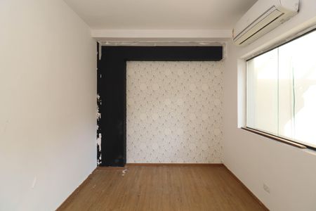 Casa à venda com 210m², 4 quartos e 3 vagas Casa à venda com 210m², 4 quartos e 3 vagasSala 1