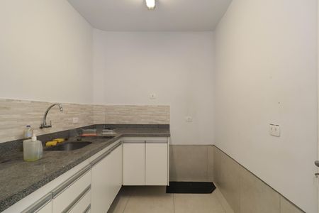 Casa à venda com 210m², 4 quartos e 3 vagas Casa à venda com 210m², 4 quartos e 3 vagasCozinha 1