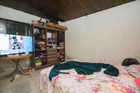 Casa à venda com 250m², 3 quartos e 2 vagas Casa à venda com 250m², 3 quartos e 2 vagasCasa 2: Quarto