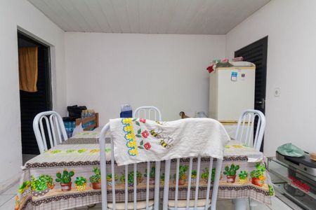 Casa à venda com 250m², 3 quartos e 2 vagas Casa à venda com 250m², 3 quartos e 2 vagasCasa 2: Cozinha