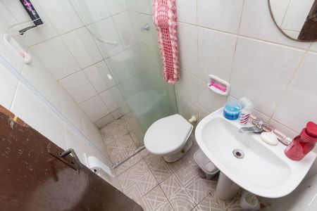 Casa à venda com 250m², 3 quartos e 2 vagas Casa à venda com 250m², 3 quartos e 2 vagasCasa 1: Banheiro