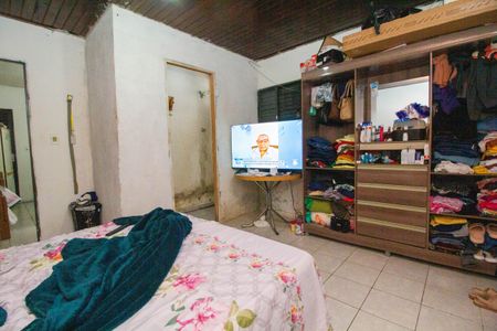 Casa à venda com 250m², 3 quartos e 2 vagas Casa à venda com 250m², 3 quartos e 2 vagasCasa 2: Quarto