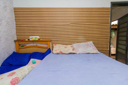 Casa à venda com 250m², 3 quartos e 2 vagas Casa à venda com 250m², 3 quartos e 2 vagasCasa 3: Quarto