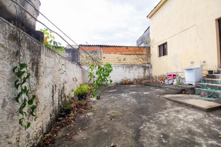 Casa à venda com 250m², 3 quartos e 2 vagas Casa à venda com 250m², 3 quartos e 2 vagasQuintal