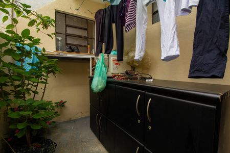 Casa à venda com 250m², 3 quartos e 2 vagas Casa à venda com 250m², 3 quartos e 2 vagasCasa 1: Área de Serviço