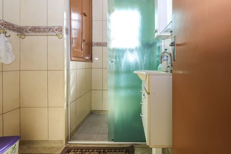 Casa à venda com 90m², 3 quartos e 2 vagasBanheiro