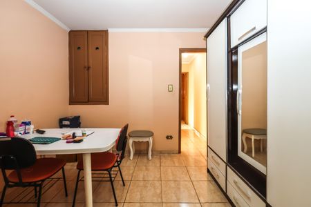 Casa à venda com 90m², 3 quartos e 2 vagasQuarto 2