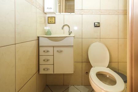 Casa à venda com 90m², 3 quartos e 2 vagasBanheiro de Serviço