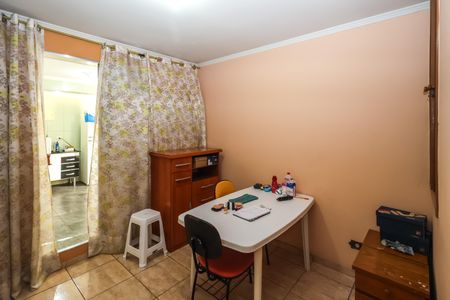 Casa à venda com 90m², 3 quartos e 2 vagasQuarto 2