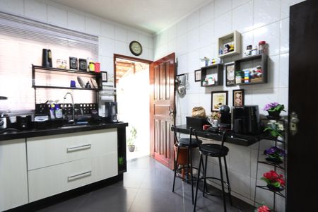 Casa para alugar com 150m², 3 quartos e 2 vagasCozinha