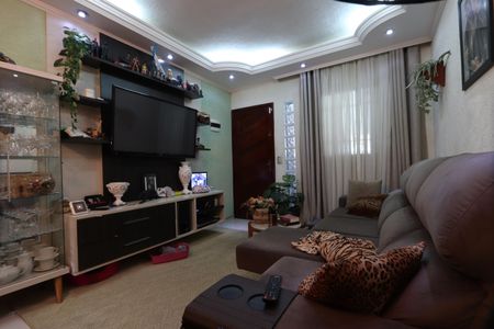 Casa para alugar com 150m², 3 quartos e 2 vagasSala