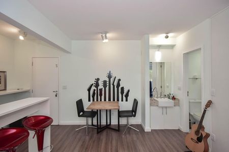 Apartamento à venda com 38m², 1 quarto e 1 vaga Apartamento à venda com 38m², 1 quarto e 1 vagaSala