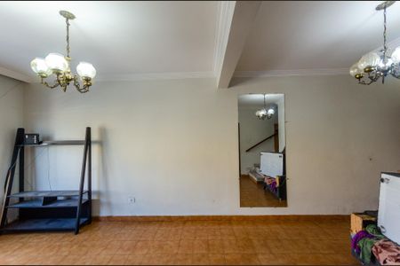 Casa para alugar com 182m², 3 quartos e 2 vagas Casa para alugar com 182m², 3 quartos e 2 vagasSala