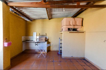 Casa para alugar com 182m², 3 quartos e 2 vagas Casa para alugar com 182m², 3 quartos e 2 vagasÁrea de Serviço