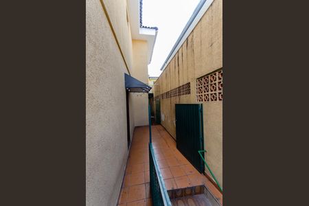 Casa para alugar com 182m², 3 quartos e 2 vagas Casa para alugar com 182m², 3 quartos e 2 vagasEntrada