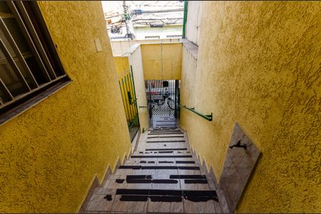 Casa para alugar com 200m², 3 quartos e sem vagaEscada