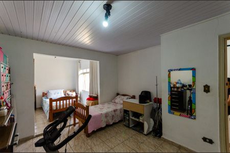 Casa para alugar com 200m², 3 quartos e sem vagaQuarto - Casa 1