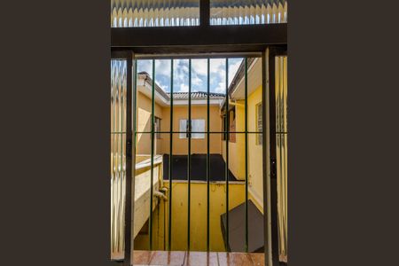 Casa para alugar com 200m², 3 quartos e sem vagaQuarto - Casa 1 - Janela