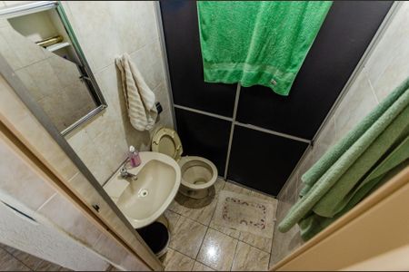 Casa para alugar com 200m², 3 quartos e sem vagaBanheiro - Casa 2