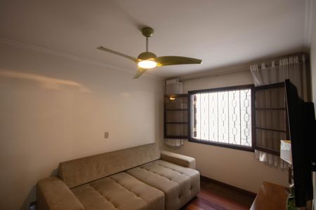 Casa à venda com 198m², 3 quartos e 5 vagas Casa à venda com 198m², 3 quartos e 5 vagasQuarto 2