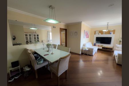 Apartamento à venda com 110m², 3 quartos e 2 vagas Apartamento à venda com 110m², 3 quartos e 2 vagasSala