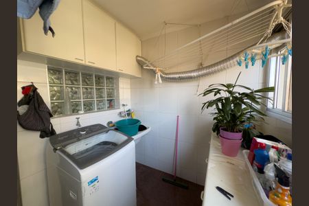 Apartamento à venda com 110m², 3 quartos e 2 vagas Apartamento à venda com 110m², 3 quartos e 2 vagasÁrea de Serviço