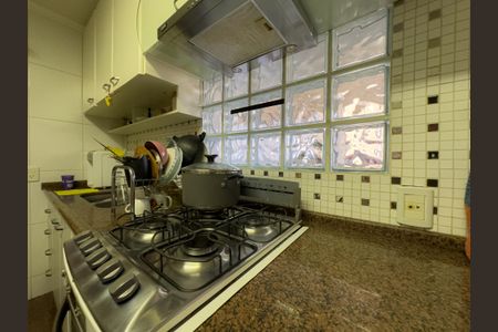 Apartamento à venda com 110m², 3 quartos e 2 vagas Apartamento à venda com 110m², 3 quartos e 2 vagasCozinha