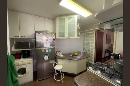 Apartamento à venda com 110m², 3 quartos e 2 vagas Apartamento à venda com 110m², 3 quartos e 2 vagasCozinha