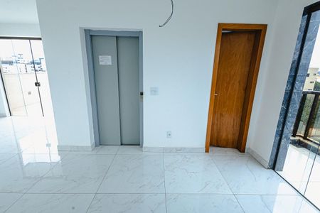 Apartamento à venda com 260m², 4 quartos e 4 vagasCobertura