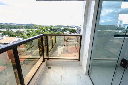 Apartamento à venda com 260m², 4 quartos e 4 vagasVaranda