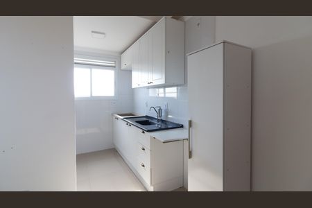 Apartamento à venda com 40m², 2 quartos e 1 vaga Apartamento à venda com 40m², 2 quartos e 1 vagaCozinha e Área de Serviço