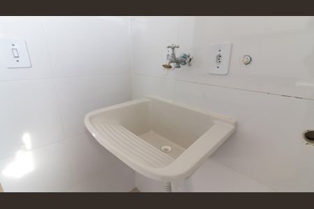 Apartamento à venda com 40m², 2 quartos e 1 vaga Apartamento à venda com 40m², 2 quartos e 1 vagaCozinha e Área de Serviço