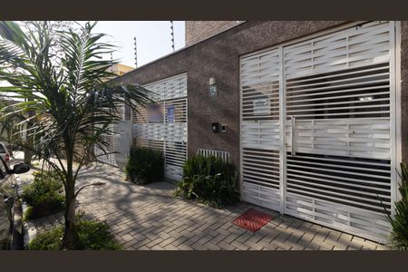 Apartamento à venda com 40m², 2 quartos e 1 vaga Apartamento à venda com 40m², 2 quartos e 1 vagaFachada e Plaquinha