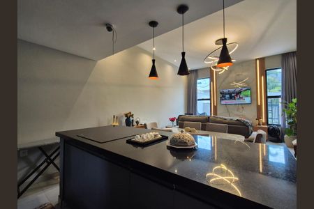 Casa de condomínio para alugar com 220m², 3 quartos e 2 vagasCozinha 