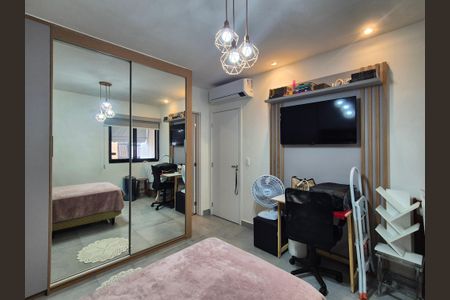 Casa de condomínio para alugar com 220m², 3 quartos e 2 vagasSuíte 