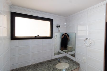 Apartamento à venda com 70m², 2 quartos e 1 vagaBanheiro da Suíte