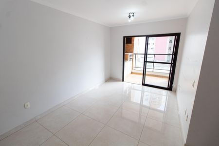 Apartamento à venda com 70m², 2 quartos e 1 vagaSala