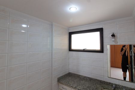 Apartamento à venda com 70m², 2 quartos e 1 vagaBanheiro da Suíte