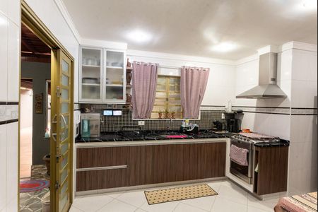 Casa à venda com 190m², 3 quartos e 3 vagas Casa à venda com 190m², 3 quartos e 3 vagasCozinha