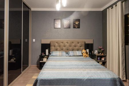 Casa à venda com 190m², 3 quartos e 3 vagas Casa à venda com 190m², 3 quartos e 3 vagasSuíte