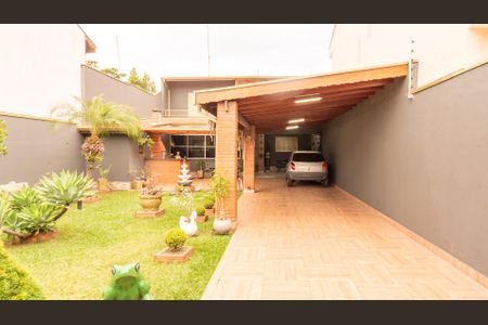 Casa à venda com 190m², 3 quartos e 3 vagas Casa à venda com 190m², 3 quartos e 3 vagasJardim