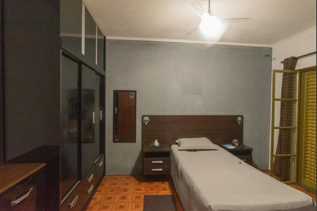 Casa à venda com 190m², 3 quartos e 3 vagas Casa à venda com 190m², 3 quartos e 3 vagasQuarto 2