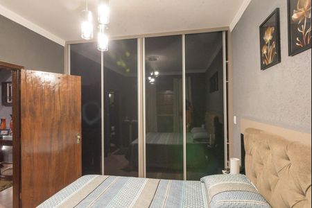 Casa à venda com 190m², 3 quartos e 3 vagas Casa à venda com 190m², 3 quartos e 3 vagasSuíte