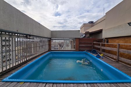 Apartamento à venda com 260m², 2 quartos e 2 vagas Apartamento à venda com 260m², 2 quartos e 2 vagasPiscina