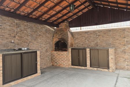 Apartamento à venda com 260m², 2 quartos e 2 vagas Apartamento à venda com 260m², 2 quartos e 2 vagasÁrea comum - Churrasqueira