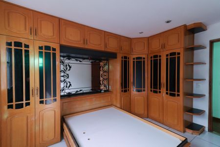 Apartamento à venda com 260m², 2 quartos e 2 vagas Apartamento à venda com 260m², 2 quartos e 2 vagasQuarto 1