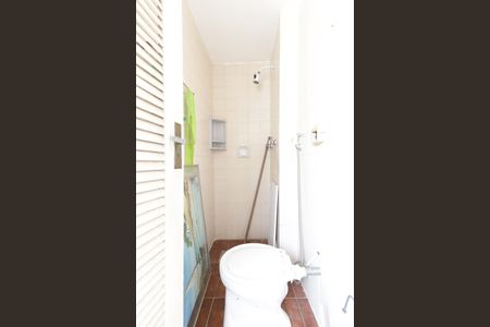 Apartamento à venda com 260m², 2 quartos e 2 vagas Apartamento à venda com 260m², 2 quartos e 2 vagasBanheiro de Serviço