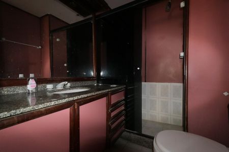 Apartamento à venda com 260m², 2 quartos e 2 vagas Apartamento à venda com 260m², 2 quartos e 2 vagasBanheiro Social